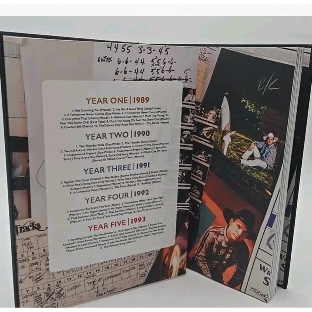 Garth Brooks & Warren Zanes Anthology Part 1 : Limited Edition (2017‎ HC) W/CD's